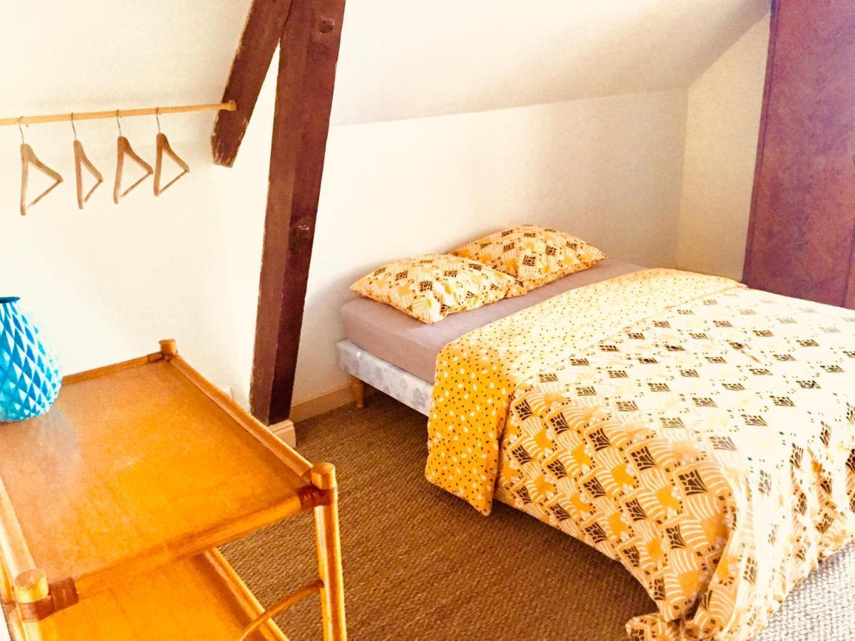 Chambres Chez L'Habitant Et Table D'Hotes Crocq "Le Vieil Hotel" Exteriér fotografie